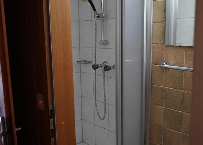 Zirben Nest Plangeross