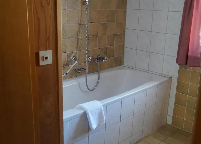 Zirben Nest Plangeross